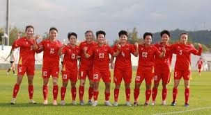 石宇奇获120万笑出声！直言天王杯是吃止痛药坚持 为2025年打90分